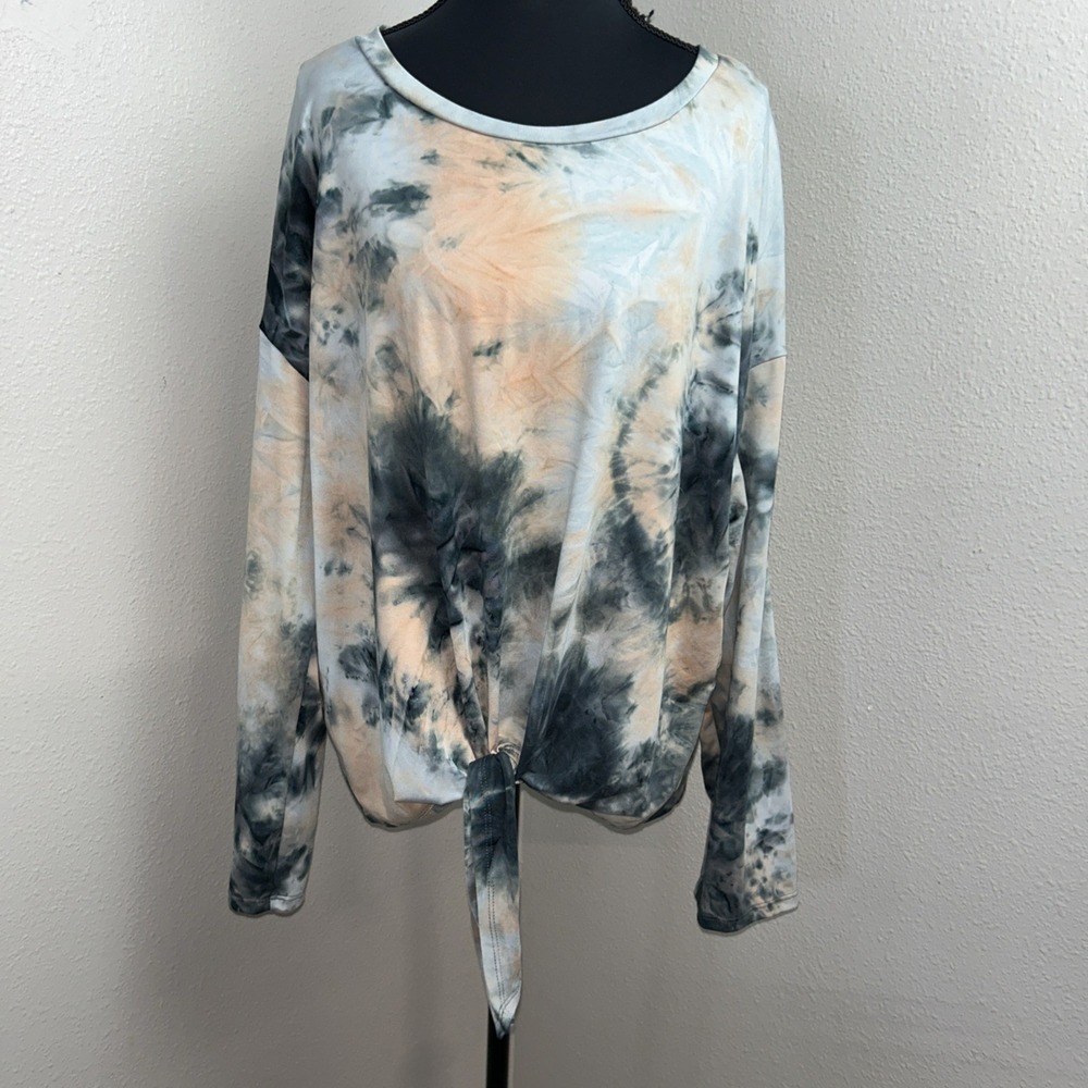 Moonstruck Tie Front Blouse Women's 1X Multicolor Tie Dye‎ Long Sleeve Stretch